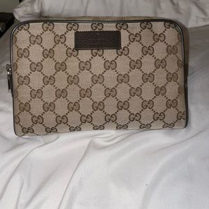 Gucci Waist Bag GG Supreme